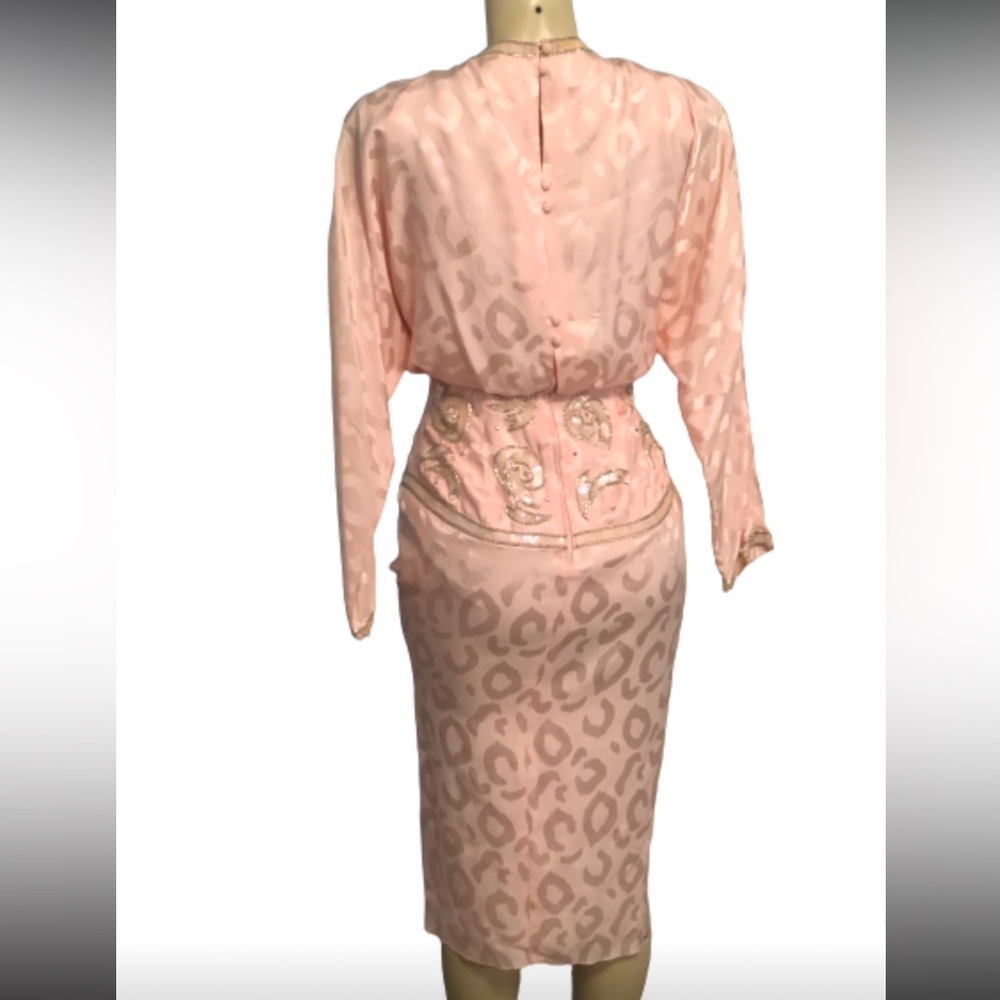 Vintage A.J. Bari Pink Midi dress Scoop neck Sequins trim long sleeves Size 12 - Picture 2 of 10